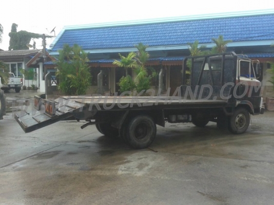 รถบรรทุก 6 ล้อ HINO พื้นเรียบ