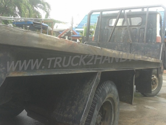 รถบรรทุก 6 ล้อ HINO พื้นเรียบ