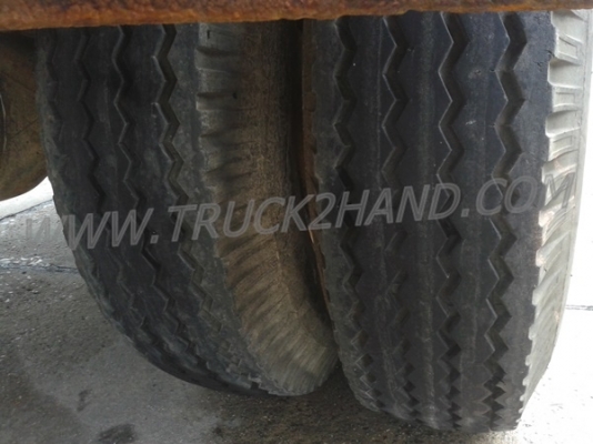 รถบรรทุก 6 ล้อ HINO พื้นเรียบ