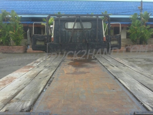 รถบรรทุก 6 ล้อ HINO พื้นเรียบ