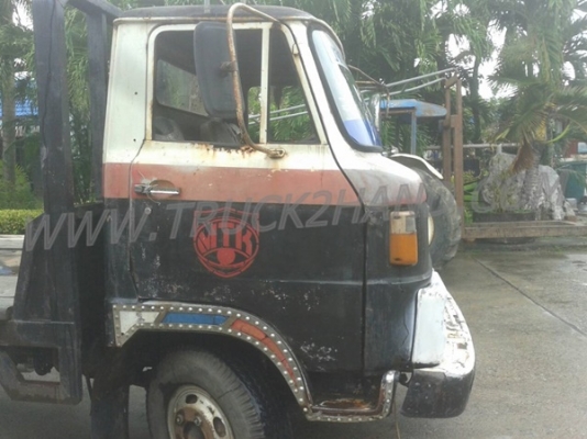 รถบรรทุก 6 ล้อ HINO พื้นเรียบ