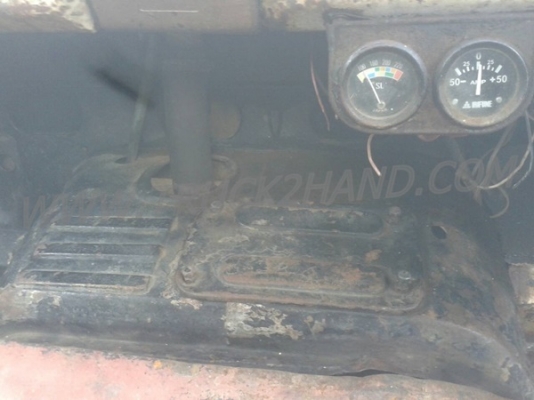 รถบรรทุก 6 ล้อ HINO พื้นเรียบ