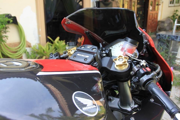 ขาย HONDA cbr1000rr ปี2005 อินวอย พร้อม สรรพสามิตร