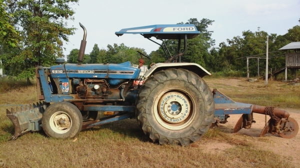 ขายรถไถฟอร์ด 6600