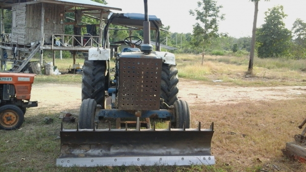 ขายรถไถฟอร์ด 6600