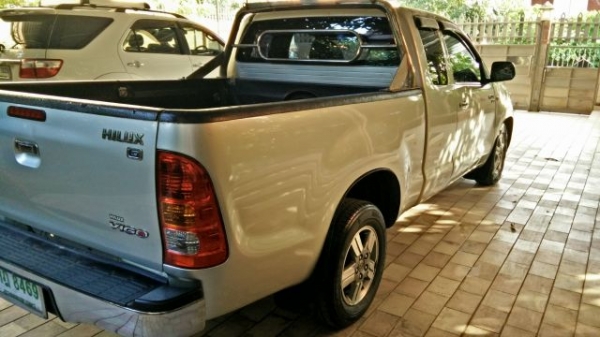 2006 TOYOTA HILUX VIGO 2.5G(รุ่นTOP)D4D สีบรอนซ์เงิน เกียร์ธรรมดา ราคาถูกด่วน 2006 TOYOTA HILUX VIGO 2.5G(รุ่นTOP)D4D สีบรอนซ์เงิน เกียร์ธรรมดา ราคาถูกด่วน