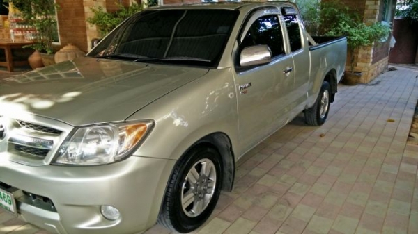 2006 TOYOTA HILUX VIGO 2.5G(รุ่นTOP)D4D สีบรอนซ์เงิน เกียร์ธรรมดา ราคาถูกด่วน 2006 TOYOTA HILUX VIGO 2.5G(รุ่นTOP)D4D สีบรอนซ์เงิน เกียร์ธรรมดา ราคาถูกด่วน