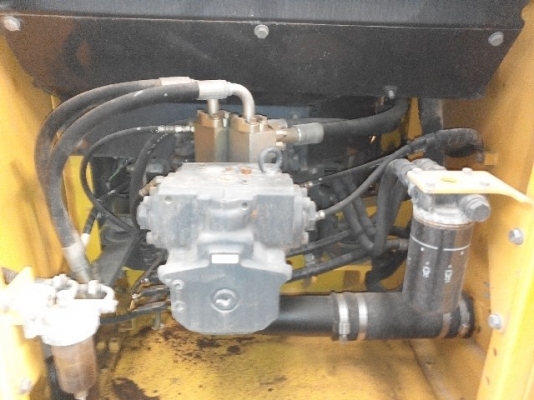 แมคโค KOMATSU PC200-7