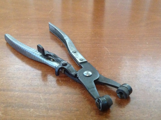 ขายเครื่องมือซ่อมเครื่องยนต์ Vintage จากเมกา ยกชุด 12 ชิ้น ลดราคาพิเศษ