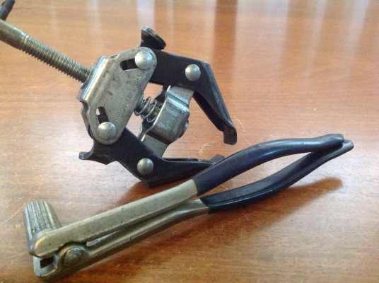 ขายเครื่องมือซ่อมเครื่องยนต์ Vintage จากเมกา ยกชุด 12 ชิ้น ลดราคาพิเศษ