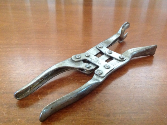 ขายเครื่องมือซ่อมเครื่องยนต์ Vintage จากเมกา ยกชุด 12 ชิ้น ลดราคาพิเศษ