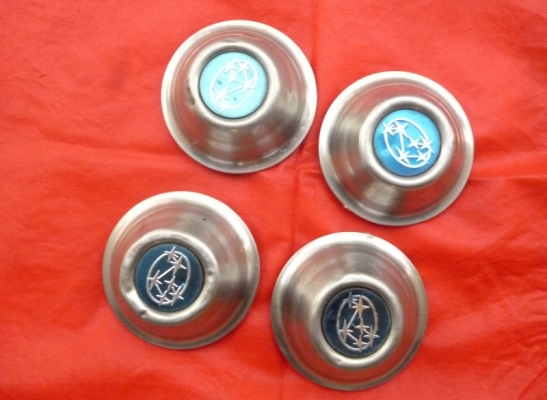 ฝาครอบดุมล้อ ซูบารุ  เก่า