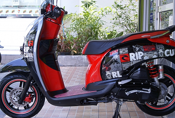 honda สกูปี่ ไอหัวฉีด สตาทรืโมท สีสวย เดิมๆ ล้อแม็ก ยางโต ดอกยางเต็มๆ โชคเยส ปรับเกลียว สูงเตี้ยได้ ไมล์ 3562 เล็กรามอินทรา 58 ทีร้ามมีรถให้เลือกอีกหลายคัน