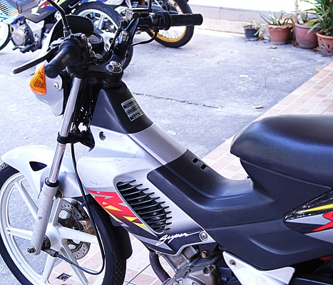 โซนิก 125 cc เดิมๆ นิ่มๆ ก้านแหวไม่ดัง ราคา 15900 บาท เล็กรามอินทรา 58 ที่ร้านยังมีรถให้เลือกอีกหลายคัน ถ้าจะขอลดหลายพันไม่ต้องโทรมาจ้าาาาา โซนิก 125 cc เดิมๆ นิ่มๆ ก้านแหวไม่ดัง ราคา 15900 บาท เล็กรามอินทรา 58 ที่ร้านยังมีรถให้เลือกอีกหลายคัน ถ้าจะขอลดหลายพันไม่ต้องโทรมาจ้าาาาา