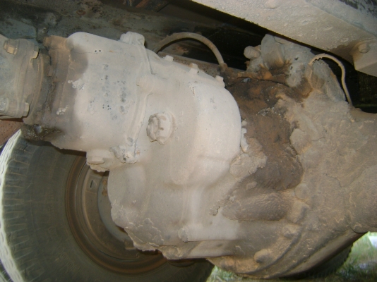 NISSAN เทรนเลอร์สิบล้อ  สองเพลา  ราคา 700,000  บาท