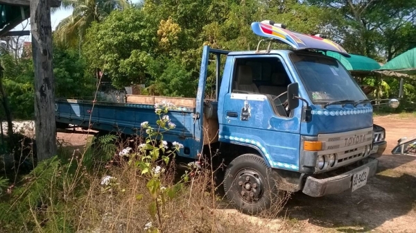 ขาย 6 ล้อ TOYOTA BU87 คัสซีสวยตลอดเส้น เครื่องเดิม 14B 115 แรงม้า เกียร์สั้น ทะเบียนเต็มพร้อมโอน ราคาต่อรองได้ครับ