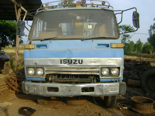 อีชูชุ  145 แรง  (ไม่ได้ เครน)  ไม่มีทะเบียน  ราคา 160,000บาท