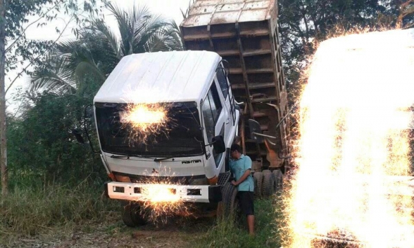 ขายสิบล้อ ฟูโซดั้ม รถห้าง td และ ma