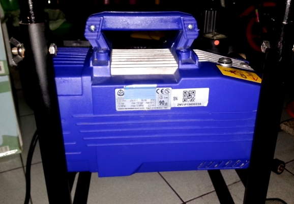 ขายแล้วครับ กำลังจัดส่งพัสดุไป  เครื่องฉีดน้ำแรงดันสูง Zinsanoเครื่องฉีดน้ำแรงดันสูง Zinsano VIP 130 บาร์ สำหรับใช้งานแบบต่อเนื่อง VIP 130 บาร์ สำหรับใช้งานแบบต่อเนื่อง