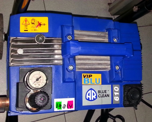 ขายแล้วครับ กำลังจัดส่งพัสดุไป  เครื่องฉีดน้ำแรงดันสูง Zinsanoเครื่องฉีดน้ำแรงดันสูง Zinsano VIP 130 บาร์ สำหรับใช้งานแบบต่อเนื่อง VIP 130 บาร์ สำหรับใช้งานแบบต่อเนื่อง