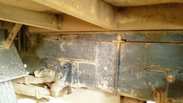 รถอีซูซุ 6 ล้อดั้ม NPR  115 แรงม้า. ปี 33  สนใจติดต่อ 081 - 6079515