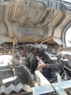 รถอีซูซุ 6 ล้อดั้ม NPR  115 แรงม้า. ปี 33  สนใจติดต่อ 081 - 6079515