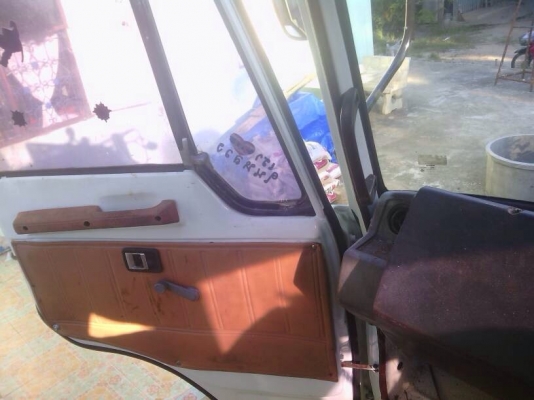 FM177LA 10 ล้อ เพลาเดียว เทเลอร์บรรทุกแบคโฮ