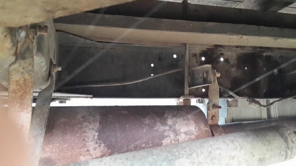 ขายรถบรรทุก 4ล้ออีซูซุ TLD85 เพลาลอย แชชซีสวยมาก เครื่องดีภายในสวย สภาพพร้อมใช้งาน พื้นเหล็ก สีสวยพร้อม