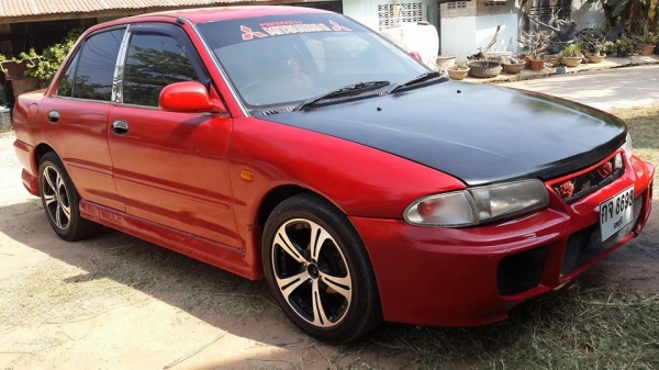 ขายรถเก๋ง มิตซูบิชิ อีคาร์ สภาพพร้อมใช้งาน ภาษีปี58 ล้อแม็กซ์ ภายในสวยเครื่องดี ก.ไฟฟ้า เอกสารพร้อมโอน สภาพพร้อมใช้งาน