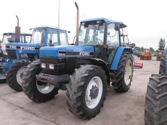 Ford 8240 มือสองถูกม๊าก มาก ราคา 550,000