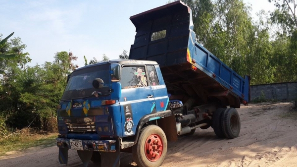 ขายดัมพ์ใหญ่ ยาง900 อีซูซุJCM 150สภาพพร้อมใช้งานจัดแนนซ์ได้280,000 เอกสารเล่มทะเบียนพร้อมโอน กระบะดี พ.เพาเวอร์ พร้อมลุยงาน ขายดัมพ์ใหญ่ ยาง900 อีซูซุJCM 150สภาพพร้อมใช้งานจัดแนนซ์ได้280,000 เอกสารเล่มทะเบียนพร้อมโอน กระบะดี พ.เพาเวอร์ พร้อมลุยงาน