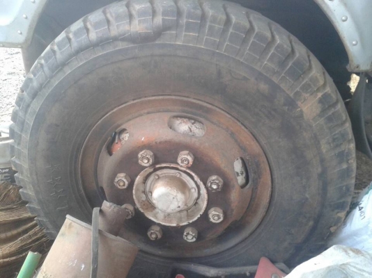 ขาย10ล้อ2เพลา สโลว์กลาง แชชซีสวยมาก กระบะบรรทุกเครื่องDA120 สภาพพร้อมใช้งาน เอกสารเล่มทะเบียนพร้อมโอน ยางดี