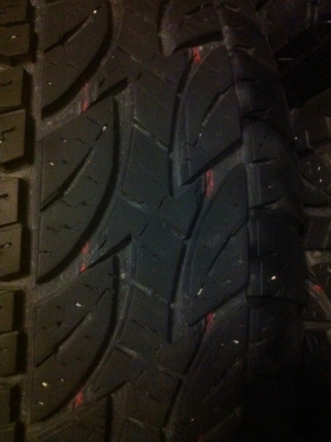 ยาง bridgestone 30 9.5 R15 สภาพดี