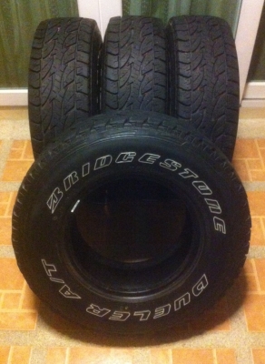 ยาง bridgestone 30 9.5 R15 สภาพดี