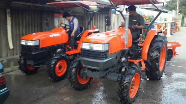 ขายรถไถ