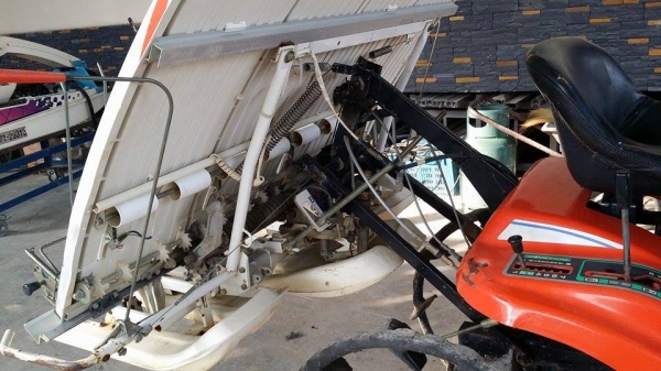 รถปลูกข้าวนั่งขับ Rainbowkid4 เก่าญี่ปุ่น ดำนา 4 แถว สภาพสวย เครื่องยนต์ติดง่าย สภาพพร้อมใช้งาน รถปลูกข้าวนั่งขับ Rainbowkid4 เก่าญี่ปุ่น ดำนา 4 แถว สภาพสวย เครื่องยนต์ติดง่าย สภาพพร้อมใช้งาน