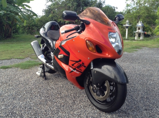 ธาร นนทบุรี// SUZUKI HAYABUSA สเปคเมกา ปี2000 แท้ ราคา 169,000 บาท เอกสารอินวอย+สรรพสามิต แท้ตัวจริง