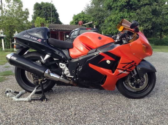 ธาร นนทบุรี// SUZUKI HAYABUSA สเปคเมกา ปี2000 แท้ ราคา 169,000 บาท เอกสารอินวอย+สรรพสามิต แท้ตัวจริง