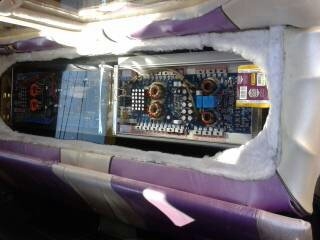 ขายตู้ซับ12นี้ว1ชุดใหญ่ ตู้สูตร์ใช้กับรถวีโก้4ประตู