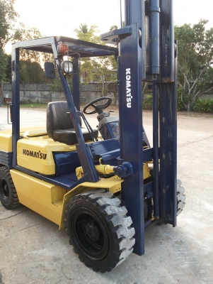 ขายรถโฟลคลิฟท์ KOMATSU FD25-11 ดีเซล ออโต้ เสา4เมตร สภาพสวย ราคาถูก ขายรถโฟลคลิฟท์ KOMATSU FD25-11 ดีเซล ออโต้ เสา4เมตร สภาพสวย ราคาถูก