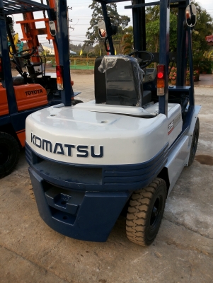ขายรถโฟลคลิฟท์ KOMATSU FD25-11 ดีเซล ออโต้ เสา4เมตร สภาพสวย ราคาถูก ขายรถโฟลคลิฟท์ KOMATSU FD25-11 ดีเซล ออโต้ เสา4เมตร สภาพสวย ราคาถูก