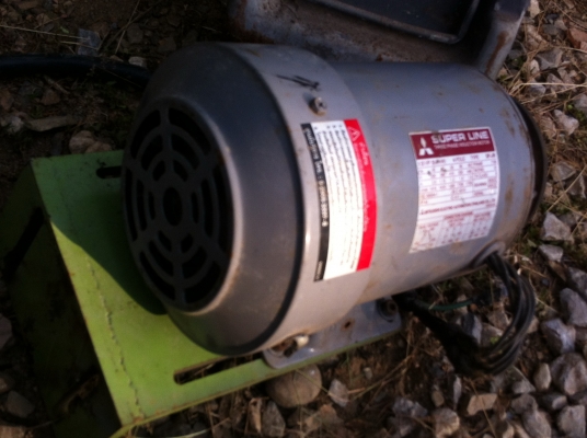 มอเตอร์ มิตซูบิชิ 1/2 แรงม้า 220/380 V. รอบ 1400 รอบต่อนาที ต่อใช้งานไฟบ้านเฟสเดียวได้ มอเตอร์ มิตซูบิชิ 1/2 แรงม้า 220/380 V. รอบ 1400 รอบต่อนาที ต่อใช้งานไฟบ้านเฟสเดียวได้