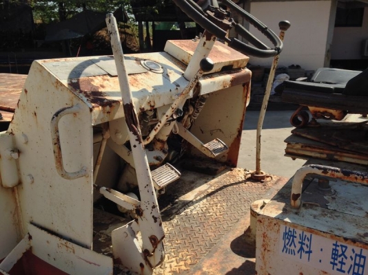 ขายรถบดสั่นสะเทือน 3.8 ตัน SAKAI TV-40N หน้าเหล็ก หลังยาง