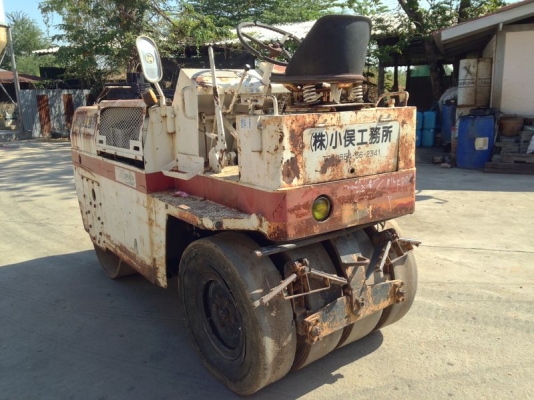 ขายรถบดสั่นสะเทือน 3.8 ตัน SAKAI TV-40N หน้าเหล็ก หลังยาง