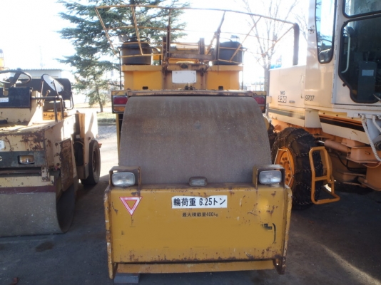 รถบด CS12 17**** ปี1987 1310ชม. สนใจติดต่อ 098-858-5524 สามภพครับ รถบด CS12 17**** ปี1987 1310ชม. สนใจติดต่อ 098-858-5524 สามภพครับ