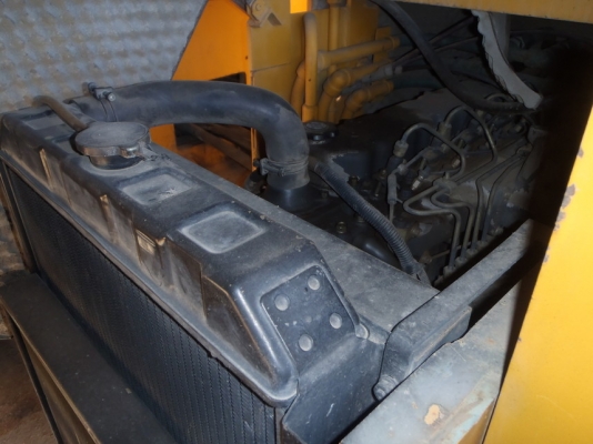 รถบด CS12 17**** ปี1987 1310ชม. สนใจติดต่อ 098-858-5524 สามภพครับ รถบด CS12 17**** ปี1987 1310ชม. สนใจติดต่อ 098-858-5524 สามภพครับ