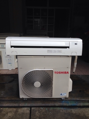 **** ขายแอร์ TOSHIBA 24000 BTU สภาพสวย **** **** ขายแอร์ TOSHIBA 24000 BTU สภาพสวย ****