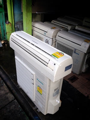 **** ขายแอร์ DAIKIN 18000 BTU สภาพสวย **** **** ขายแอร์ DAIKIN 18000 BTU สภาพสวย ****