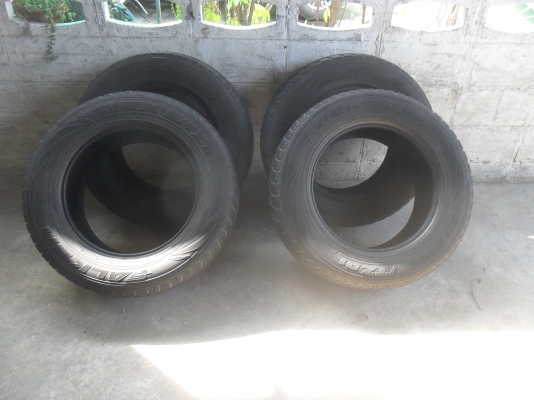 ยาง Falken 265/60R18ปี12 สวยๆ 4 เส้น ราคา 4300 บาท