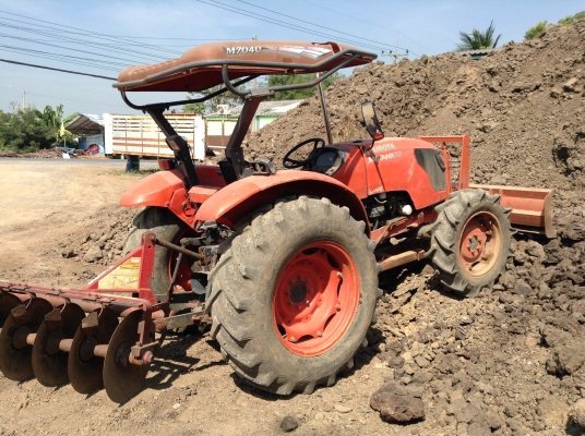 Kubota M6040